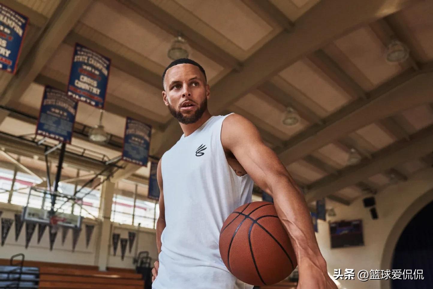 17到19年杜兰特库里詹姆斯薪水,nba球星詹姆斯年收入是多少