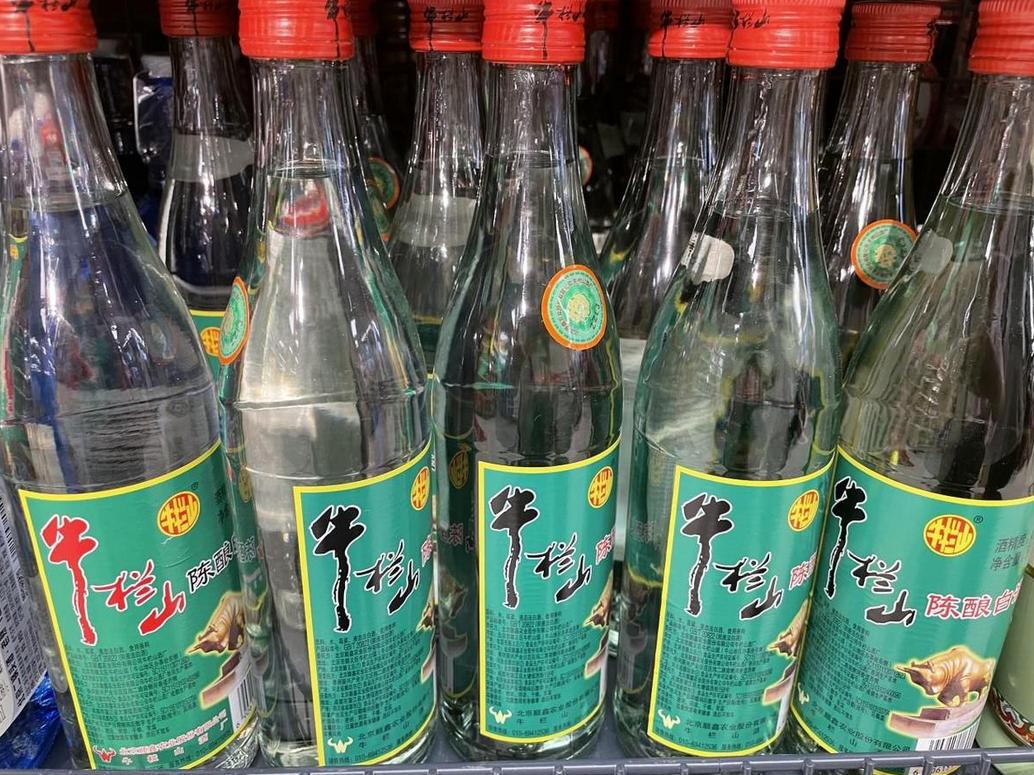 都说二锅头是清香好，可身为浓香的白牛二，为何却能创下百亿神话