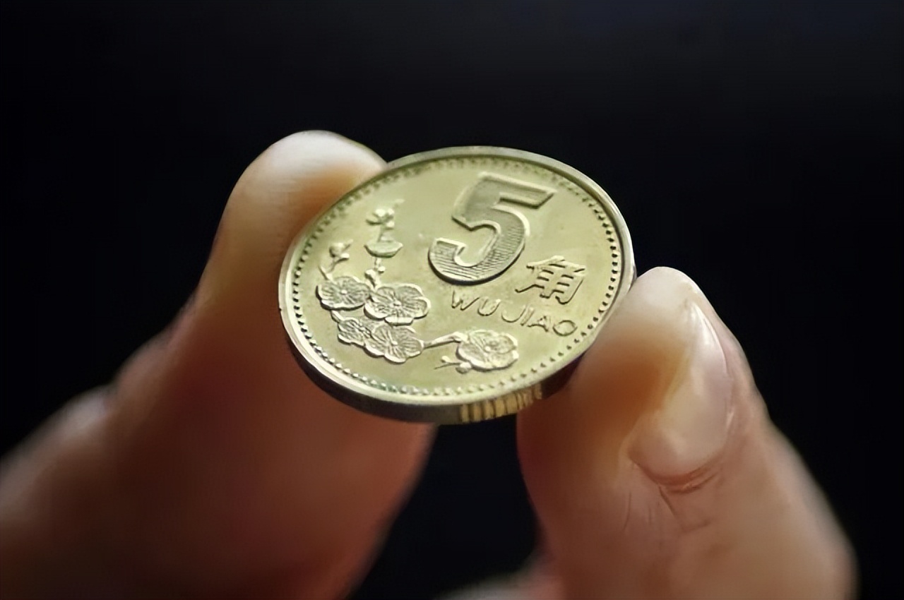 吴婷对谈江南春：互联网的精准分发，就像卧室求婚