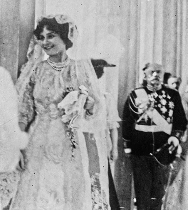 100年前的她竟如此胆大？拿破仑后人玛丽，探讨人类不快乐的秘密