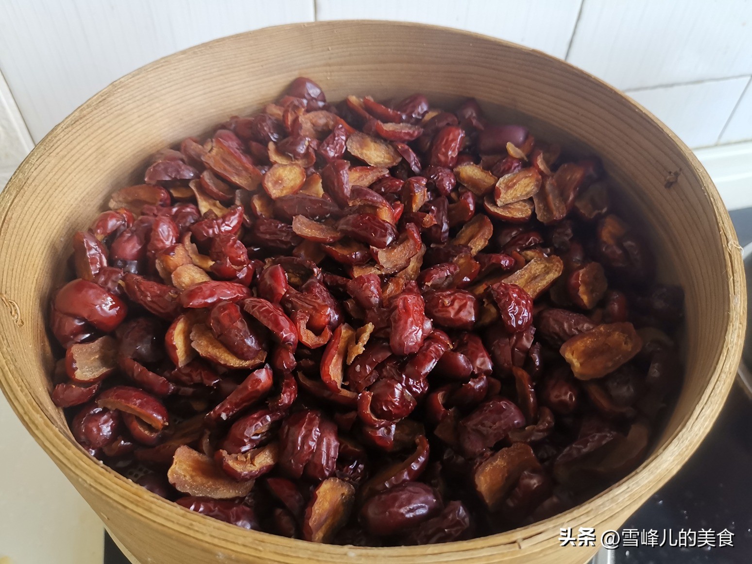 月饼的枣泥馅怎么做,想做月饼在哪买材料