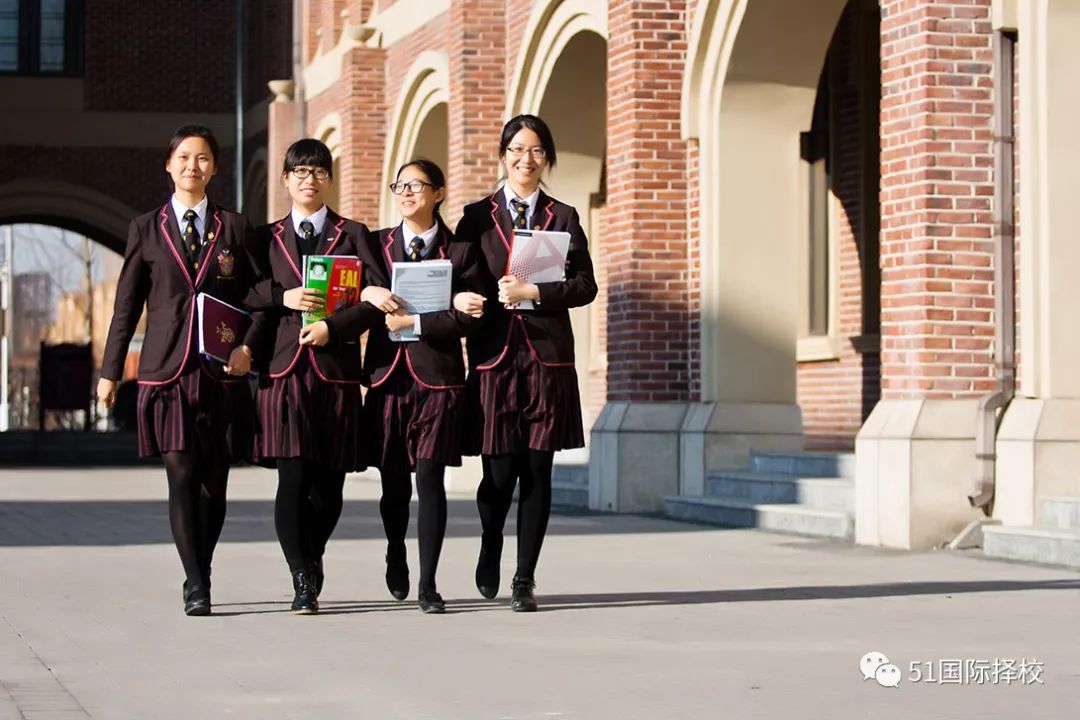 黑利伯瑞国际学校有多少个班,黑利伯瑞国际学校可以走读吗