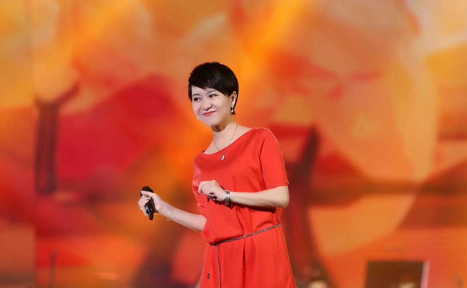 黎兵和甘萍生有孩子吗,黎兵老婆甘萍个人资料