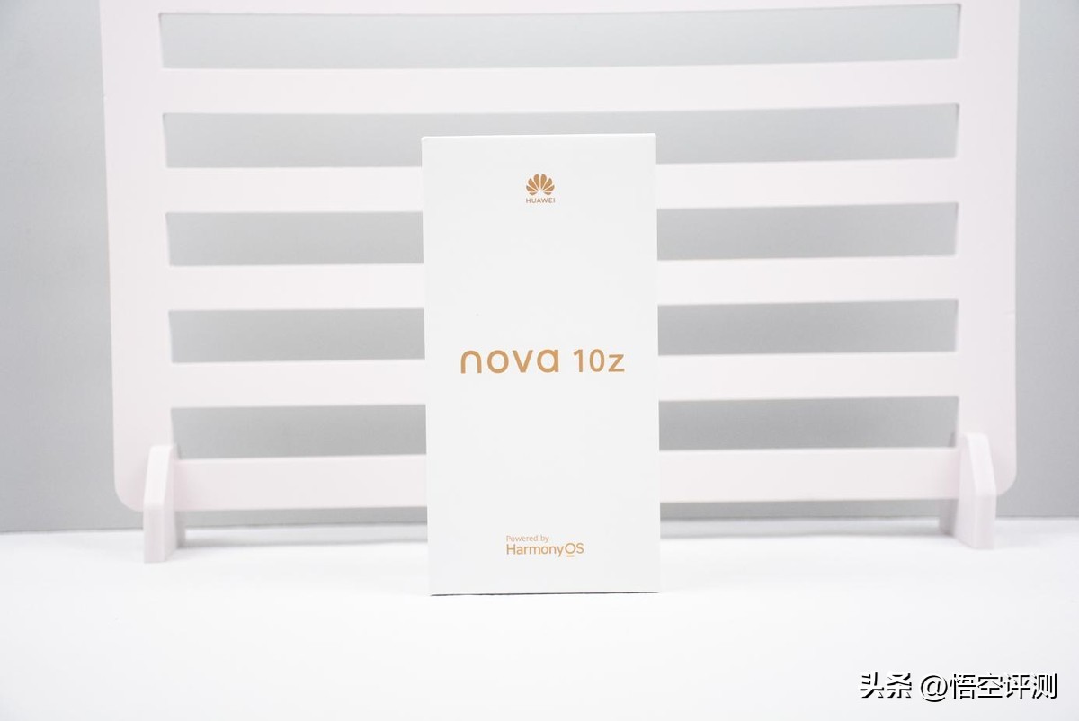 华为nova10z是曲面屏还是直屏机,华为nova10z是曲面屏吗
