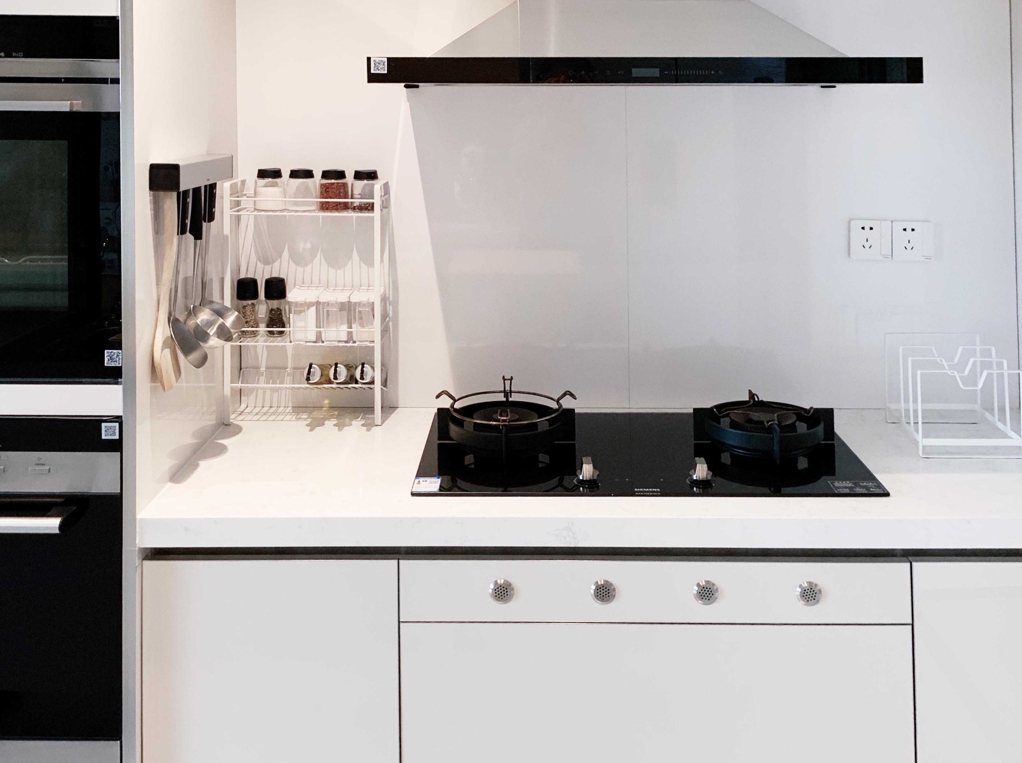 燃气灶打不着火该怎么清理,燃气灶点不燃是修还是换