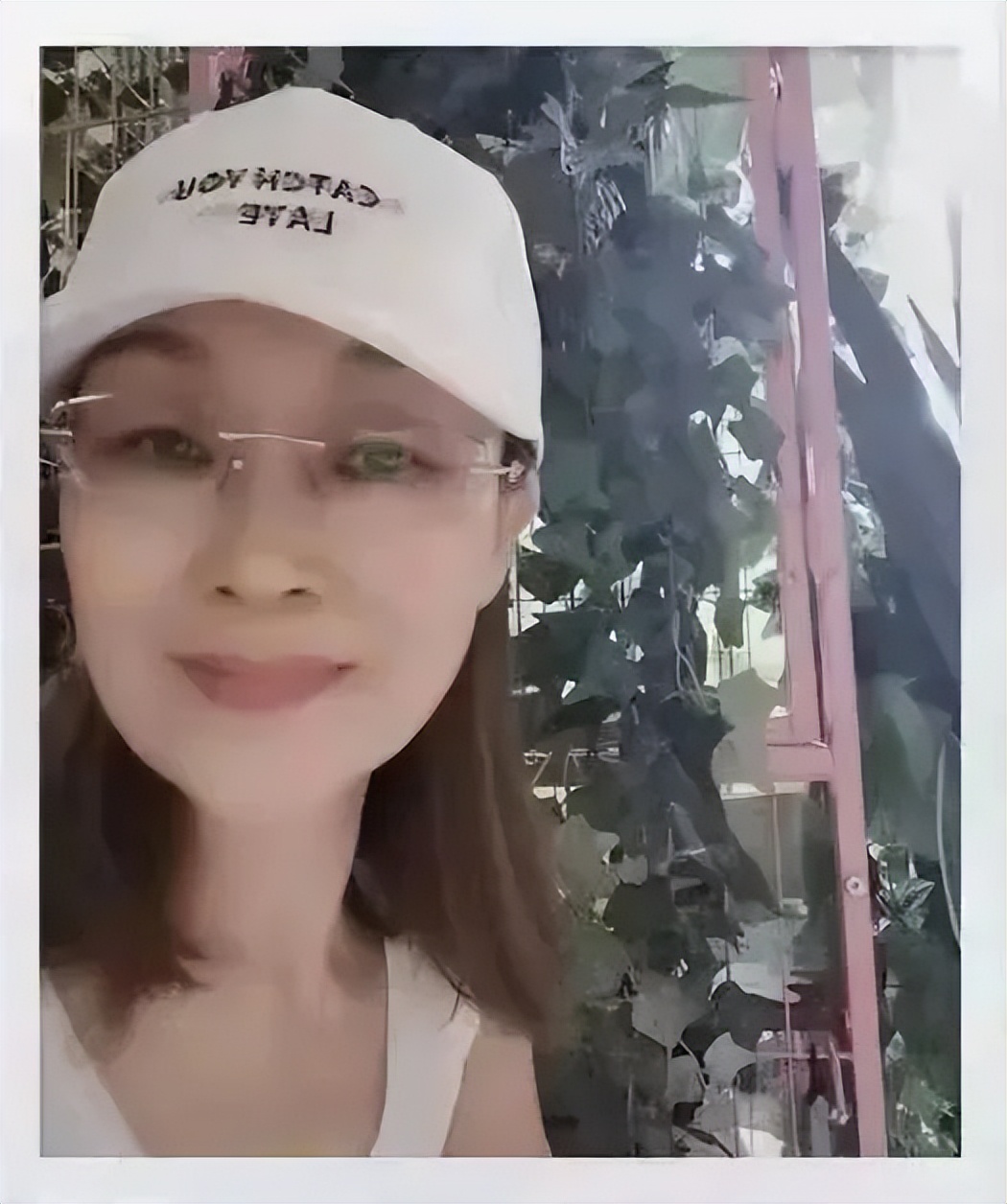 人体与衣饰作者：贾海平