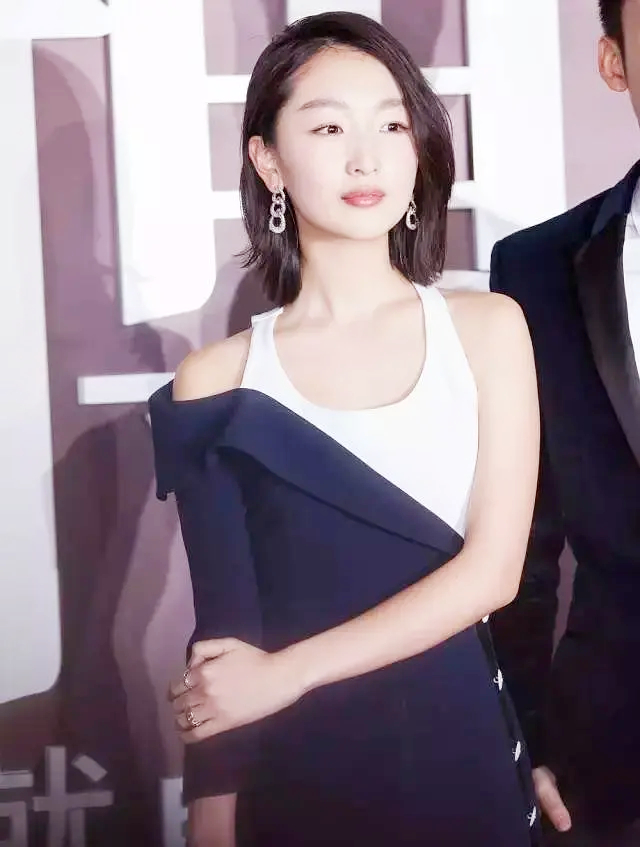 周冬雨狡猾的油腻感,周冬雨顶着一张无辜脸