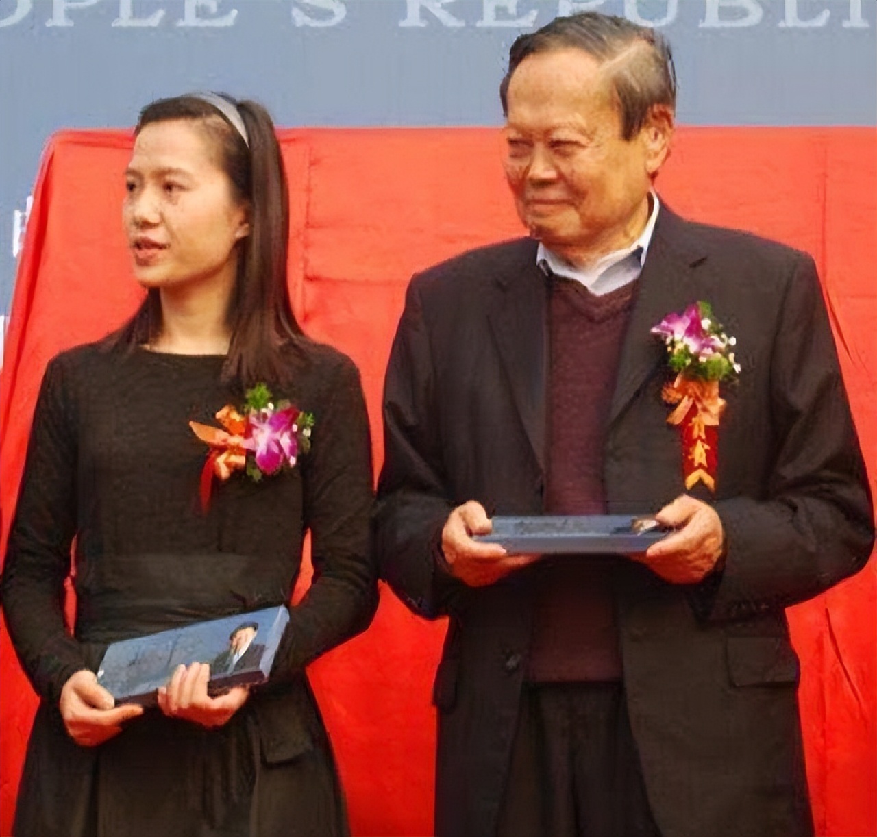 翁帆说出自己嫁给杨振宁的原因,41岁的翁帆当年为什么嫁给杨振宁