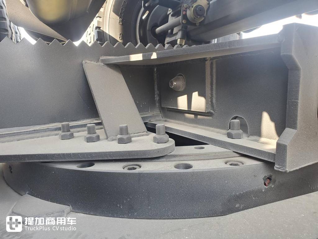 陕汽后八轮载货车,陕汽德龙后八轮挂车