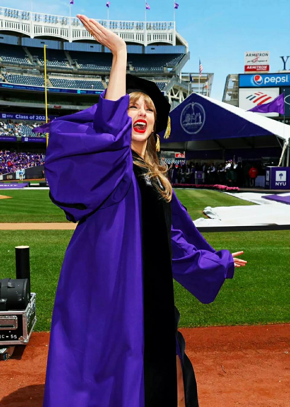 泰勒斯威夫特welcometonewyork,泰勒斯威夫特经典歌曲