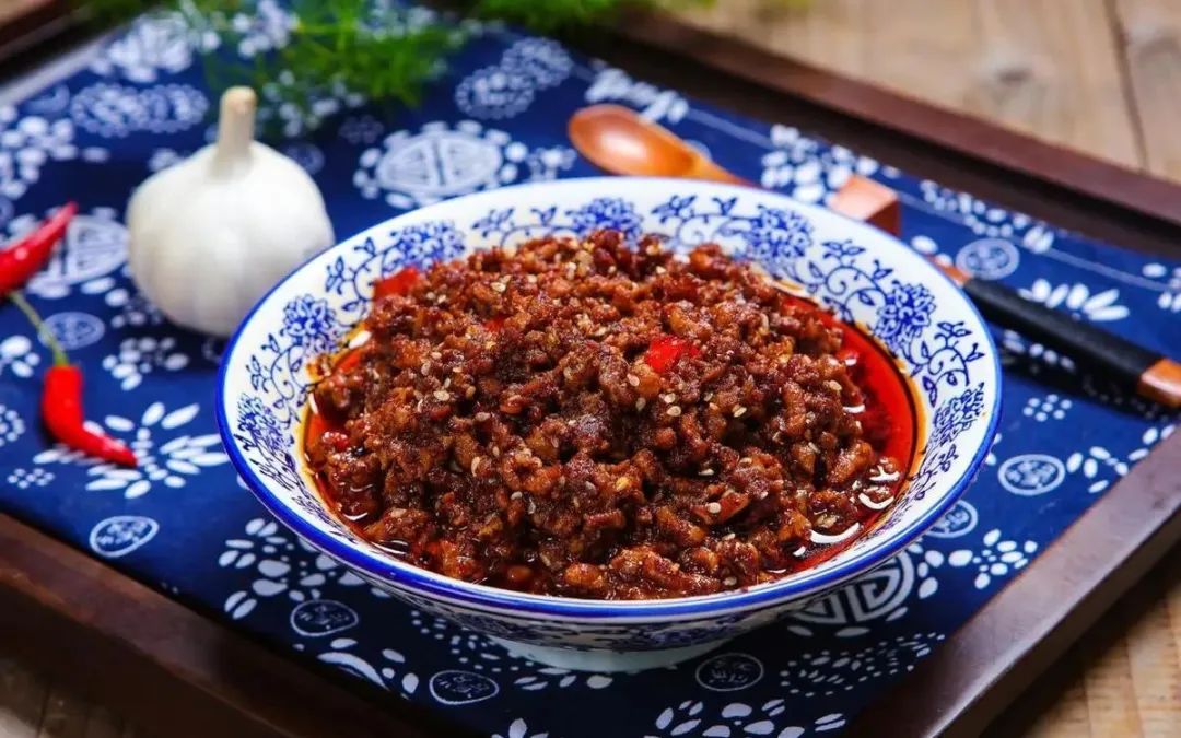 炸酱面的炸酱如何做出来更香,炸酱面的炸酱怎么做大厨教你几步