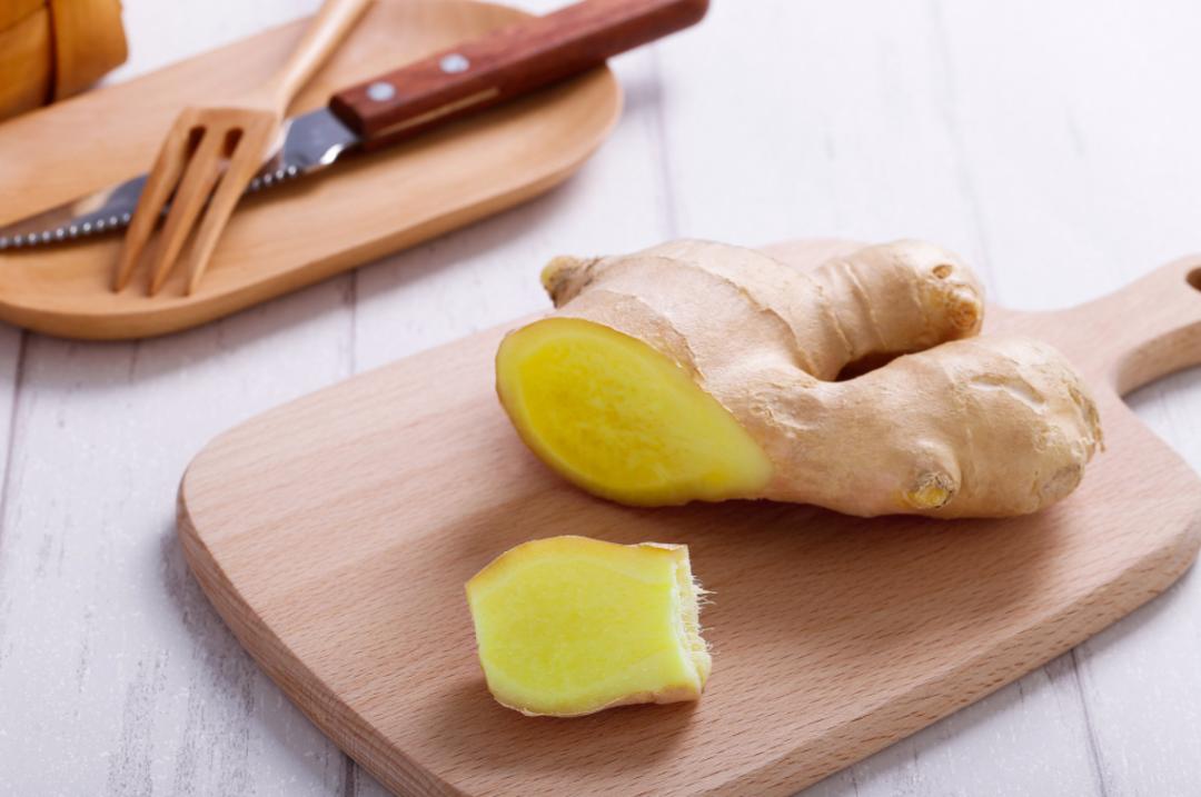 冬天喝什么泡水驱寒暖身又便宜,冬季适合女性的养生茶饮有哪些