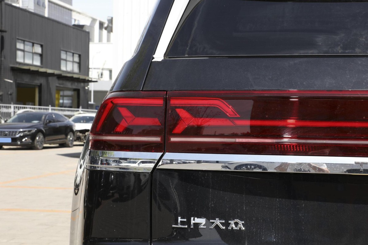 大众途昂suv空间大2022年落地价,大众途昂和哪些豪华suv是一个档次