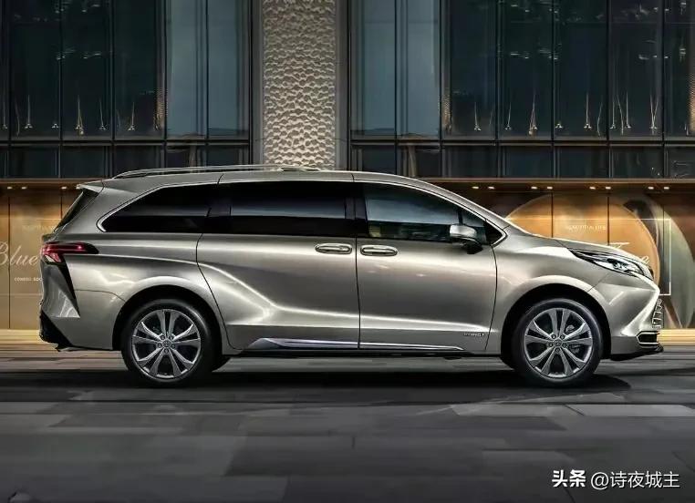 油电混动车和纯燃油车哪种好,燃油车油电混动车哪个好