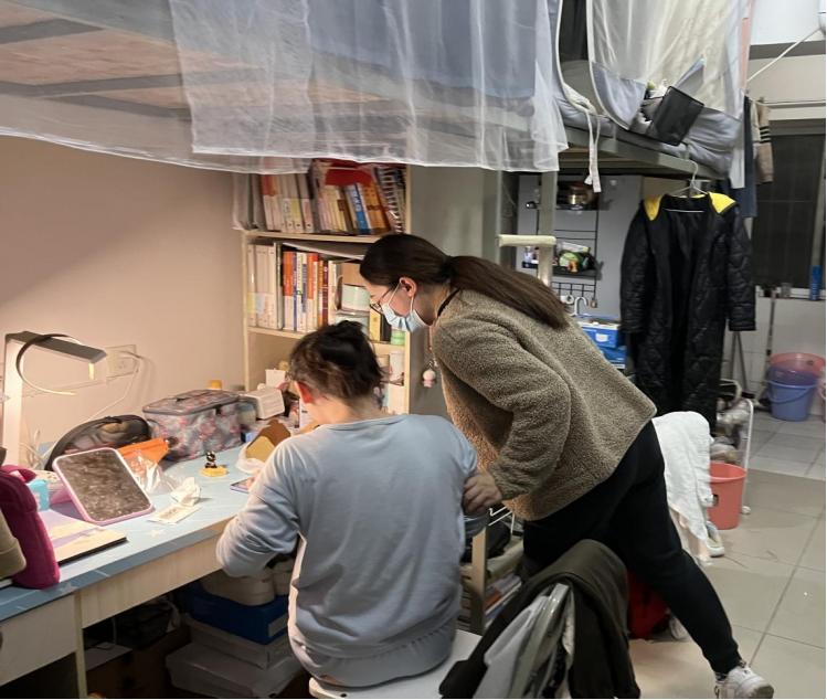 锦城辅导员王娅：让行动的脚步去丈量学生成长的长度