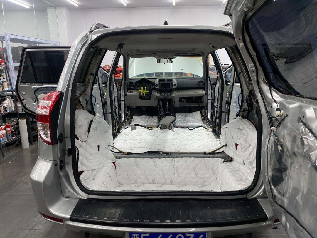 rav4旧款车怎么样,老款rav4翻修