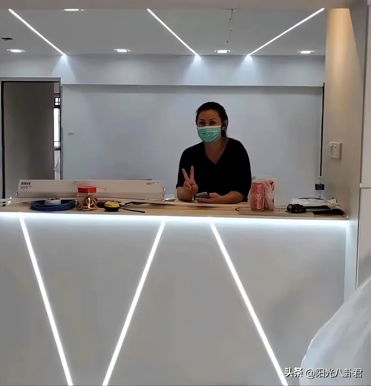 12位港星豪宅,定居内地的10位过气港星