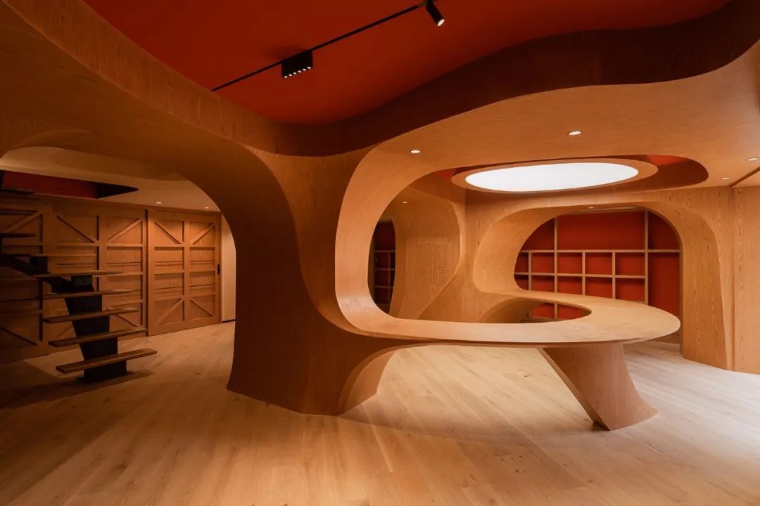 夫妻花110万建豪宅,上海夫妻斥资140万打造环绕的家