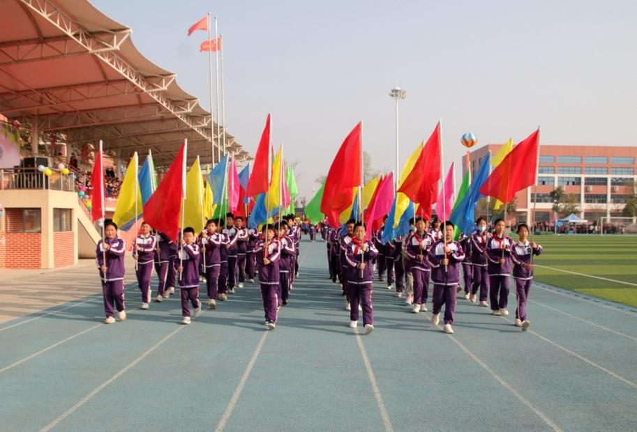 随县第三届“新华杯”中小学生运动会在炎帝学校举行