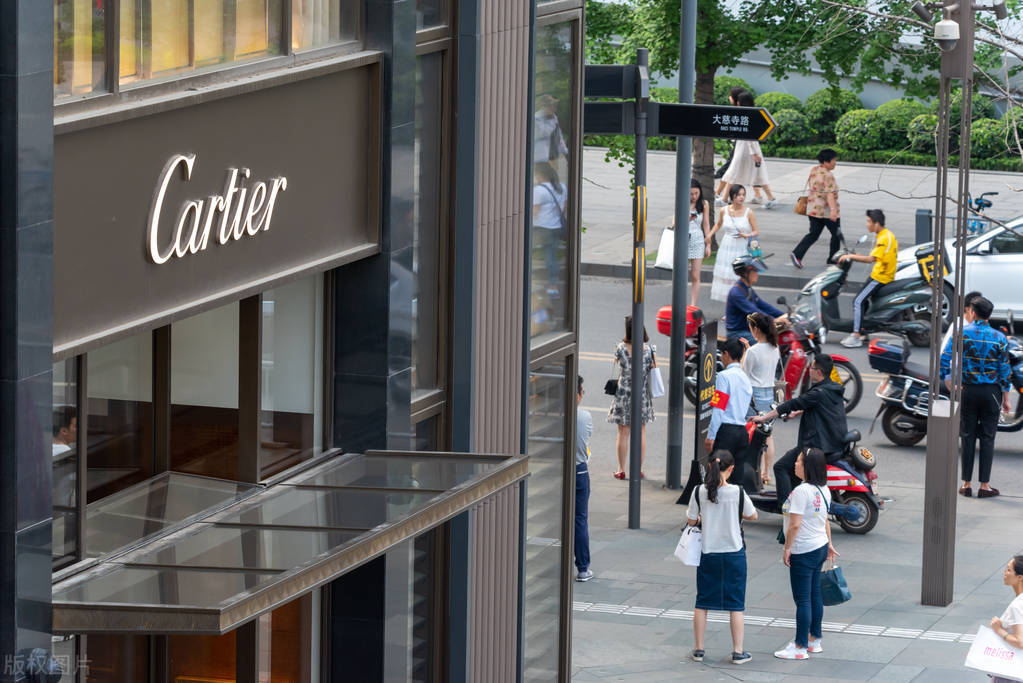 大牌低价唯品会还能坚持多久,唯品会的新品质在哪里