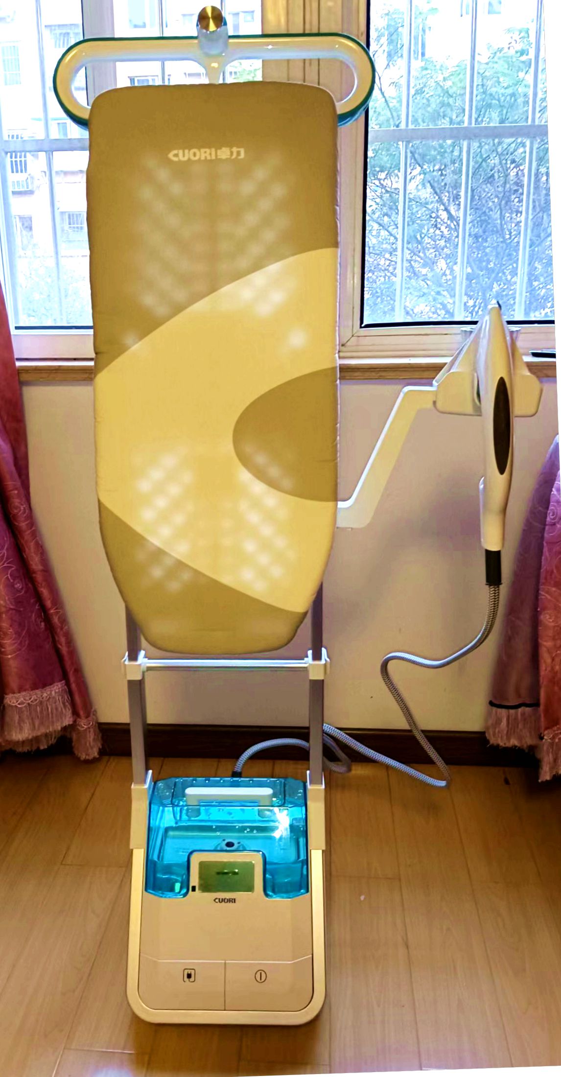 用便携式熨烫机怎么熨烫衣服,熨衣服的小熨烫机使用方法