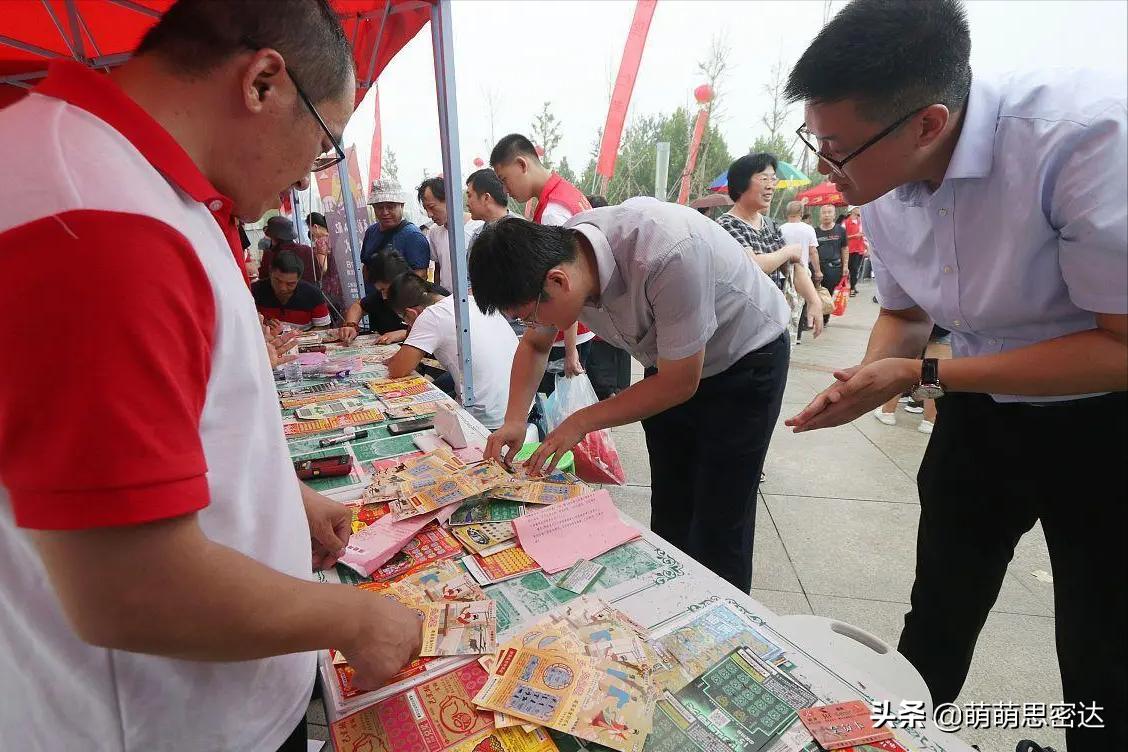 天津彩民花12元中1033万大奖,成都彩民花3元中1800万大奖