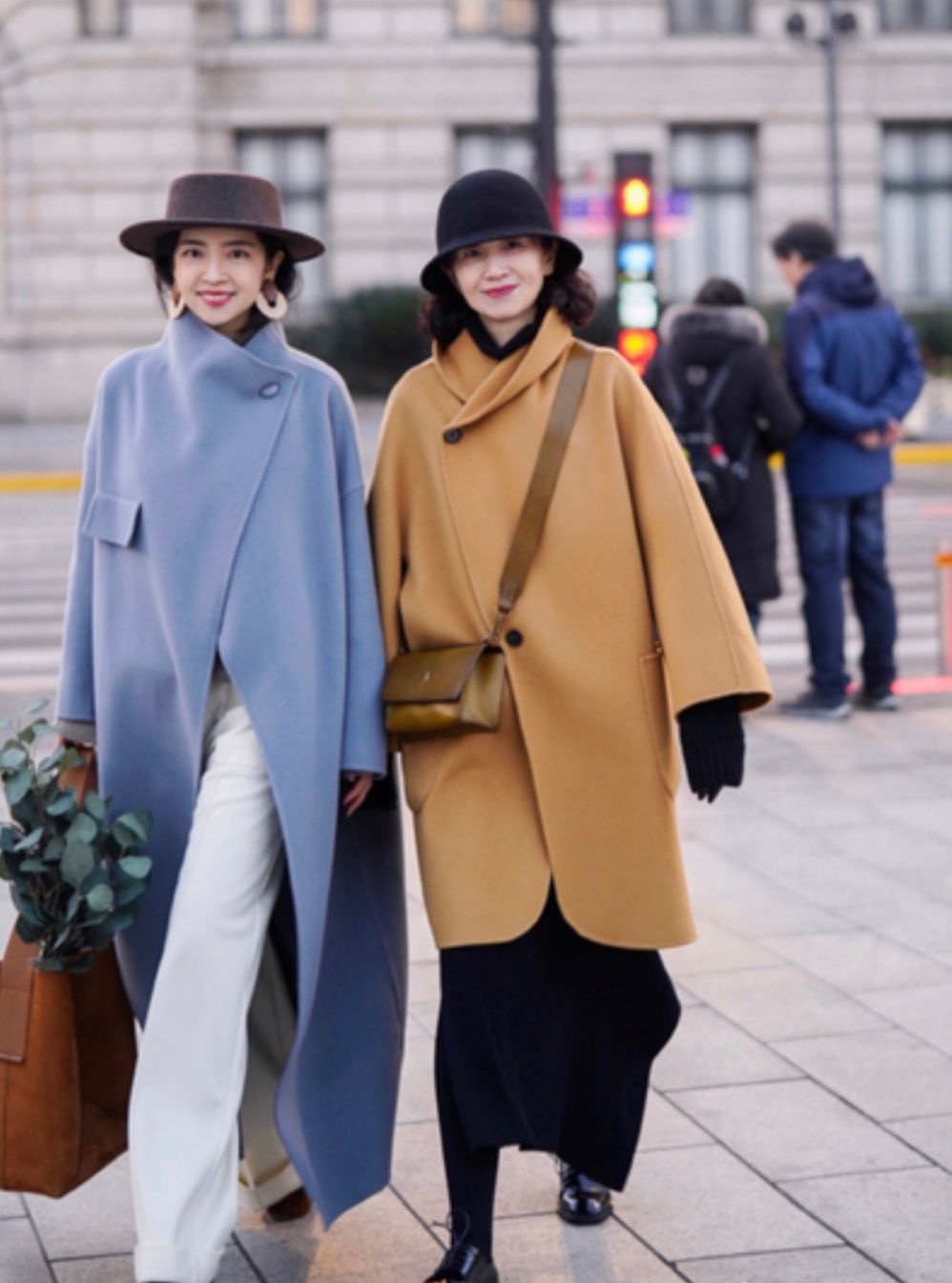 40岁妈妈烫发发型圆脸,四十多岁妈妈烫发洋气