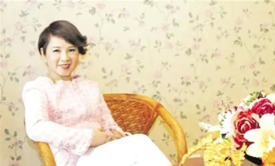 郭台铭:原配离世直呼上帝不公,却转身娶了比儿子大两岁的小娇妻