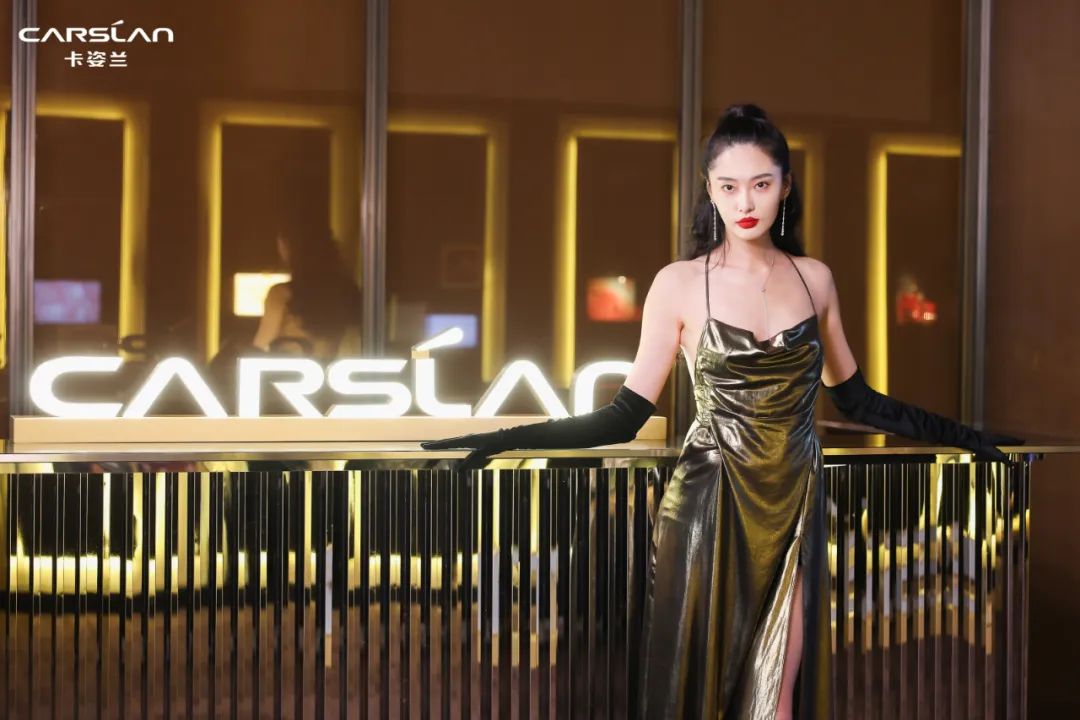 专研双芯科技突破之作，卡姿兰首发高奢滋养口红