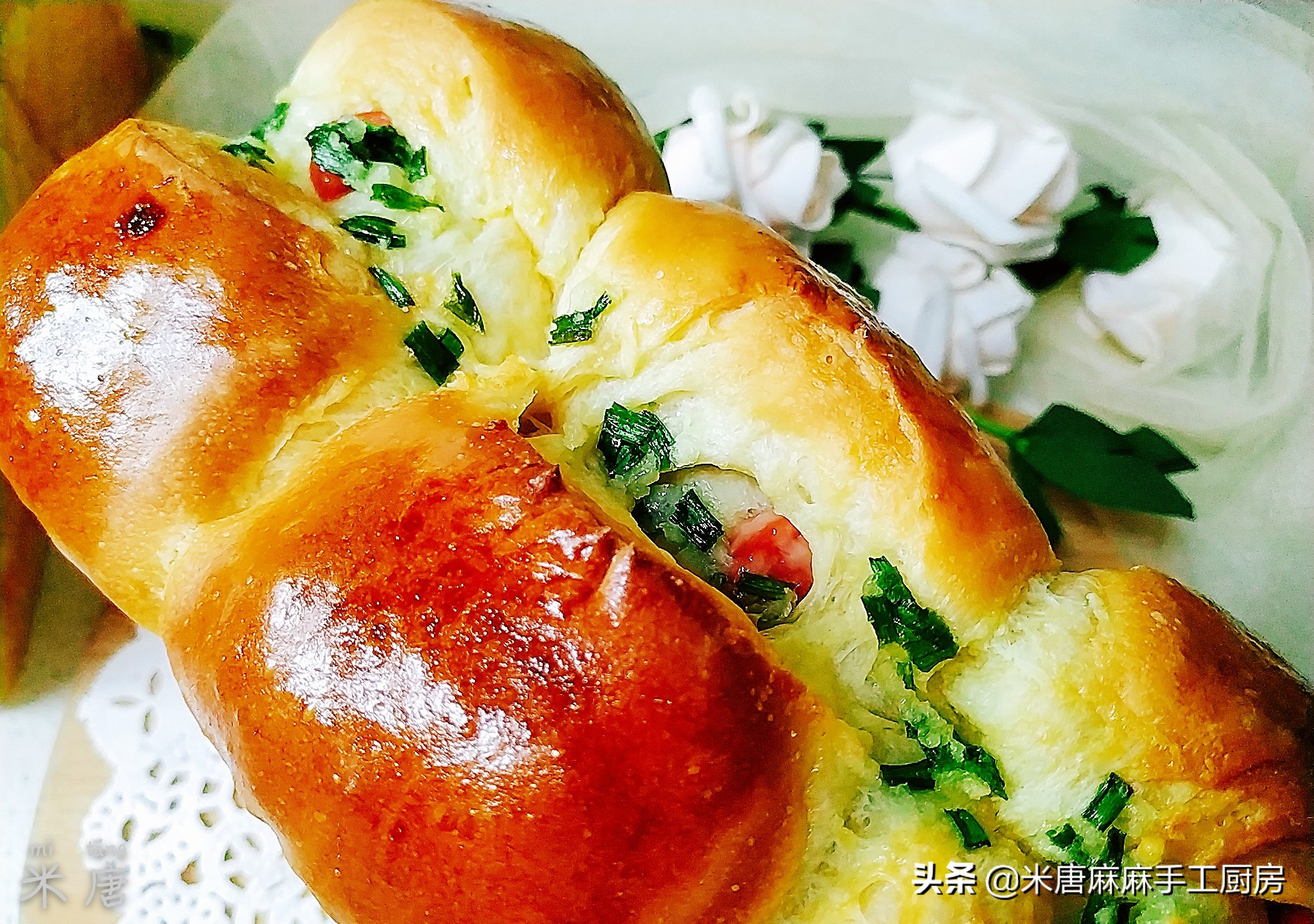 米唐麻麻吐司视频,轻松get简单又好吃的蒜香吐司