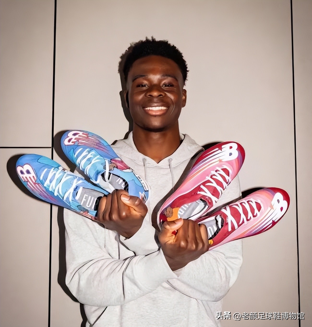 曼联英格兰队双料队长代言，最先将碳板植入足球鞋的品牌是它