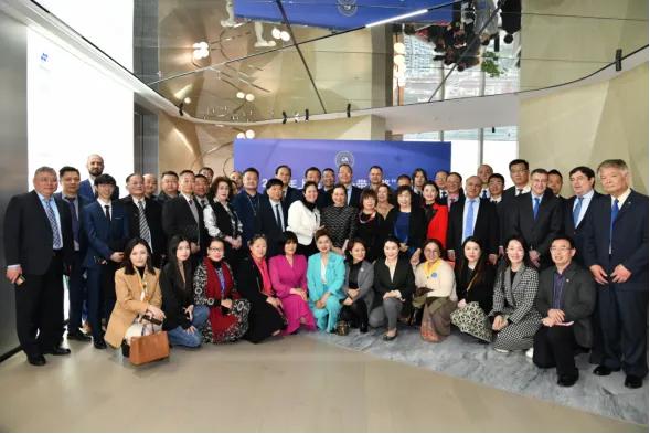 上海与“一带一路”国家经济、科技、文化合作交流对接大会召开