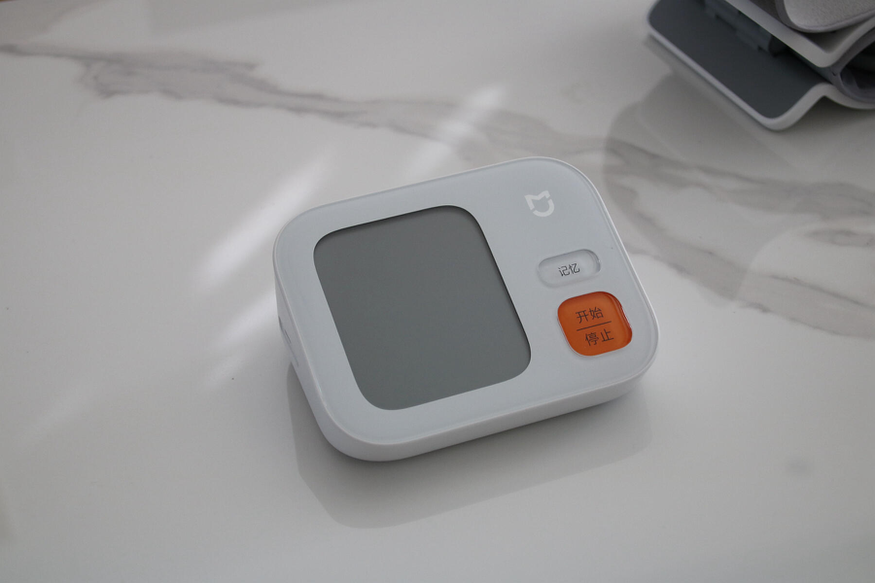 小米卷土重来家庭医疗器械领域,众筹199即可入手的智能血压计