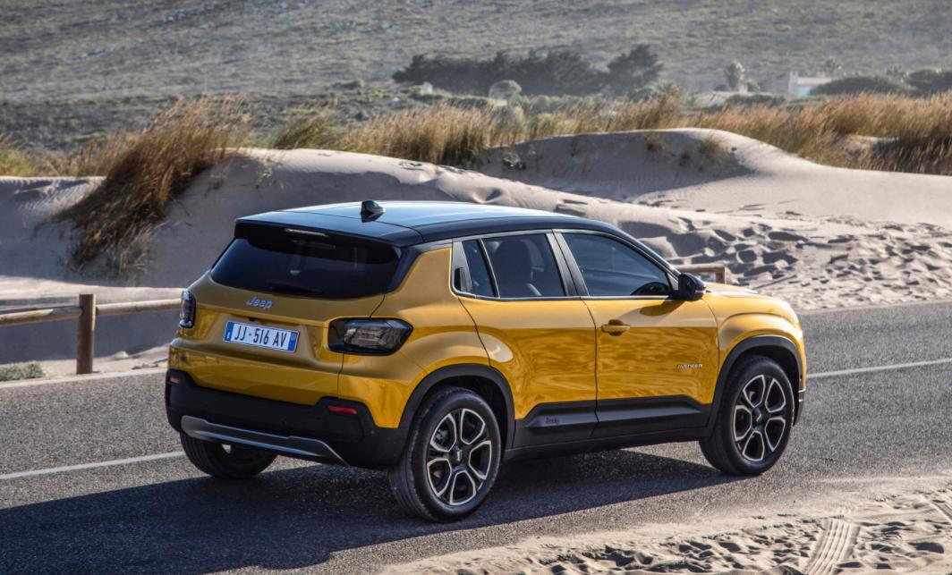 纯电依旧硬汉jeepavenger正式亮相,jeepavenger首发版