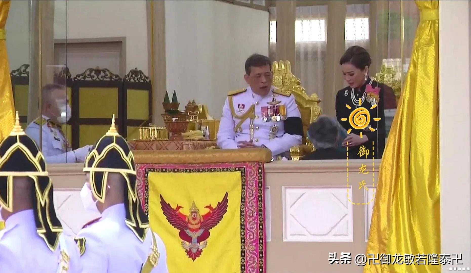 泰国国王夫妇主持“比萨德杰王子殿下”的火化仪式