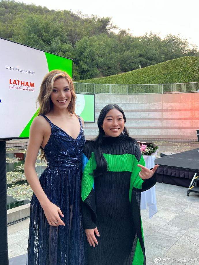 谷爱凌亮相顶级名媛舞会,谷爱凌18岁跳下去是金牌