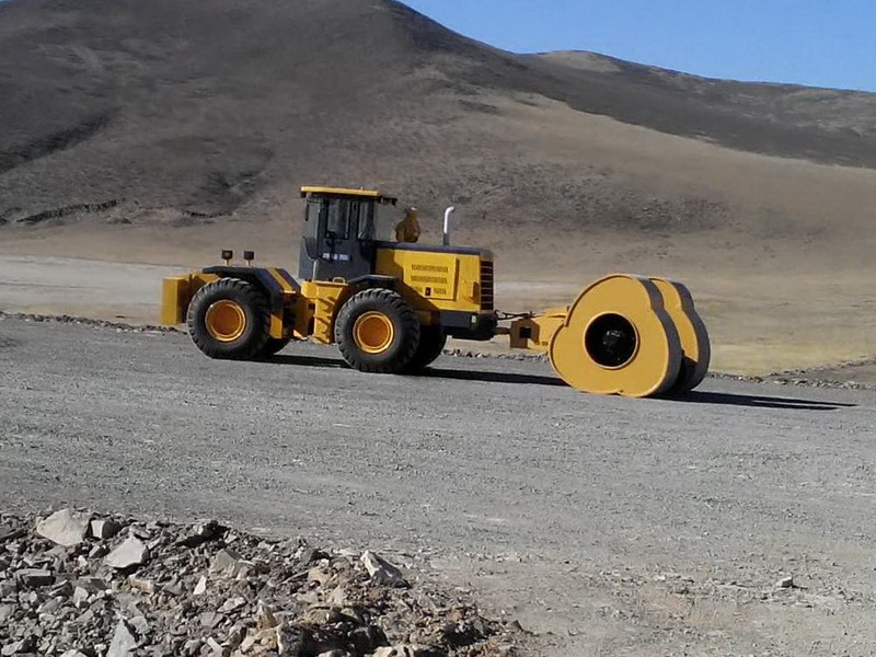 三边形冲击压路机最新报价,冲击压实压路机