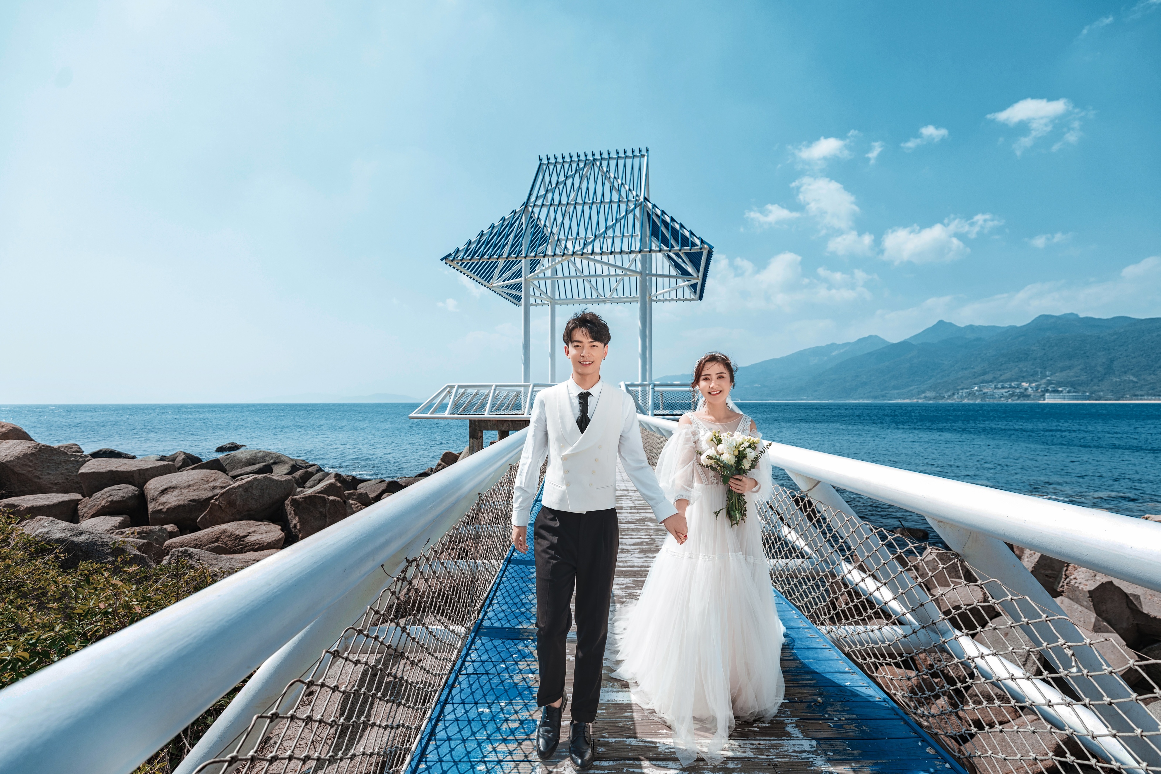 旅拍婚纱照去青岛还是三亚比较好,铂爵旅拍婚纱照三亚拍摄风格