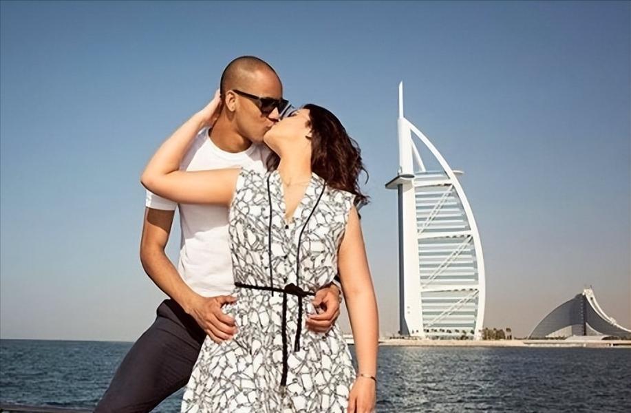 巴西世界杯决赛德国球员太太,巴西太太团亮相世界杯