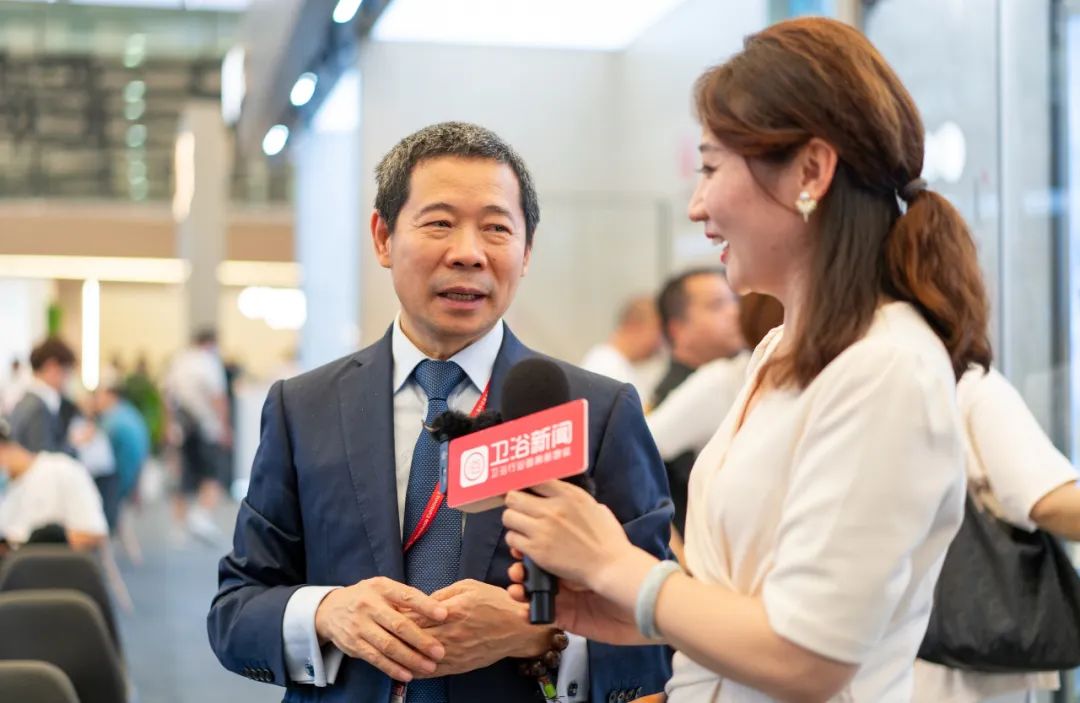 理想卫浴蓝色卫浴首次同台亮相上海厨卫展丨成为众人聚焦中心