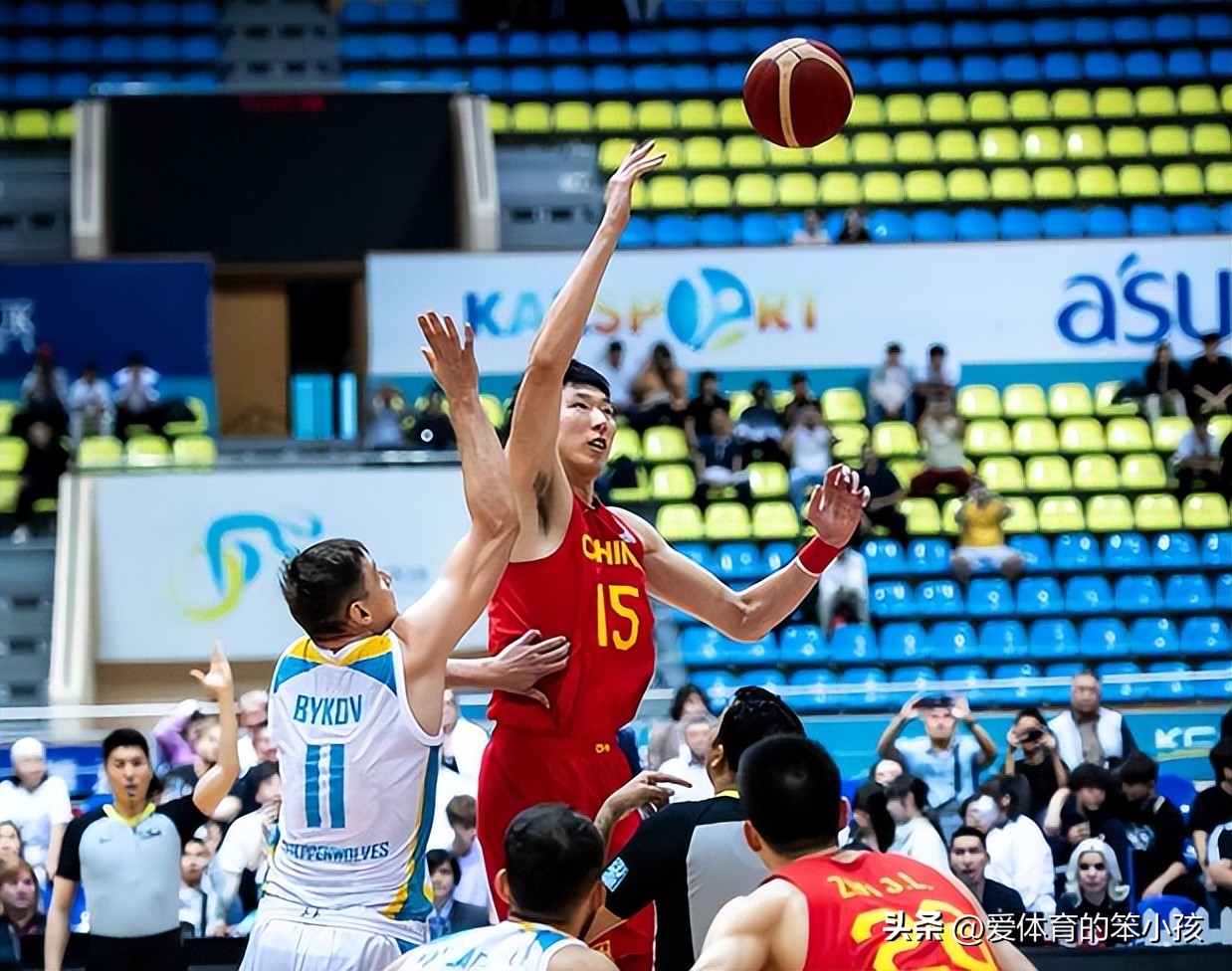 周琦开心的表现,周琦开心球迷