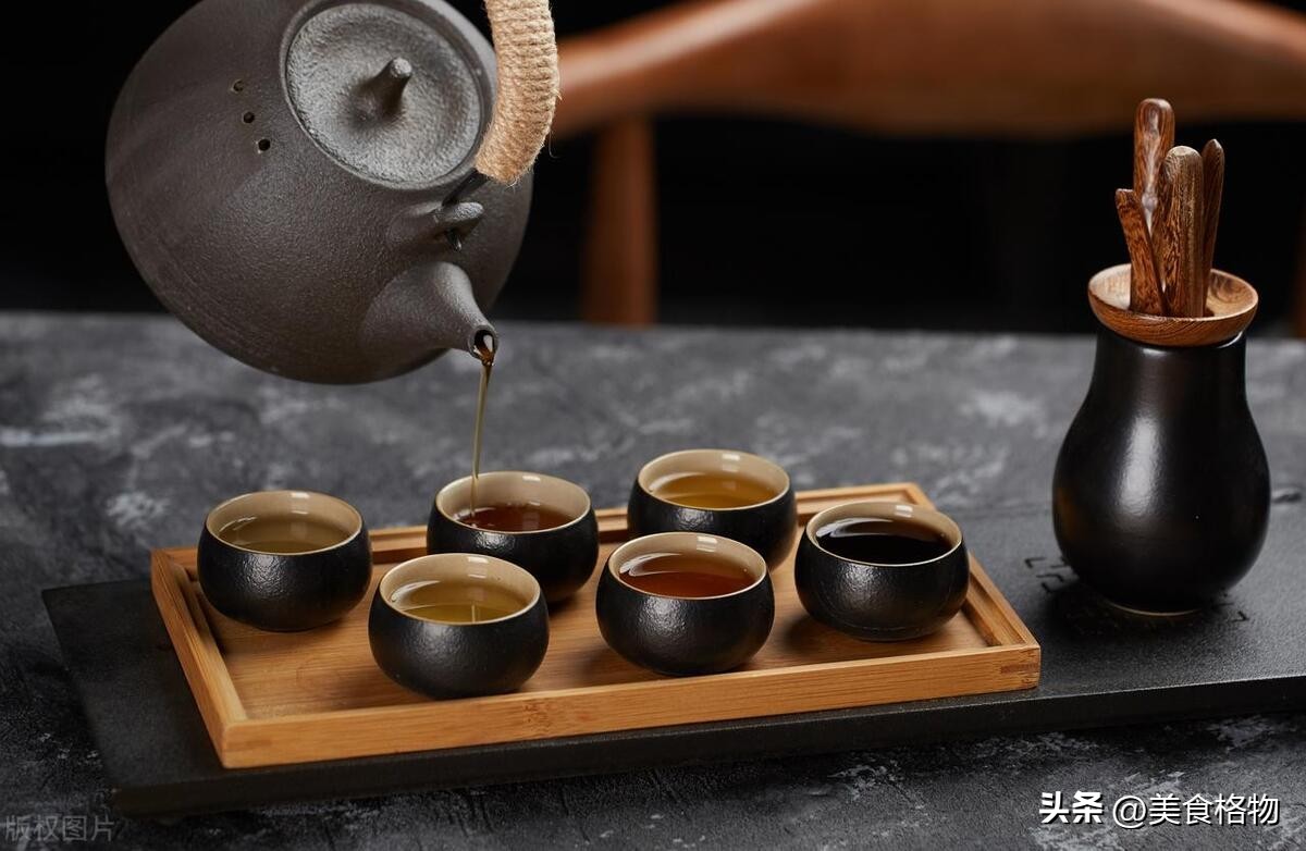 保存茶叶最忌讳什么,保存茶叶要放干燥剂