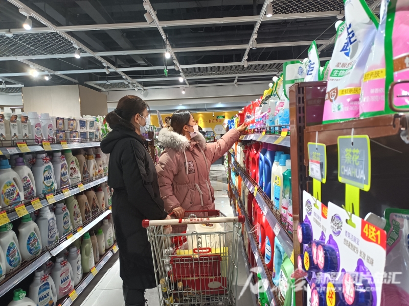 乌鲁木齐市76家大型商超、商业综合体恢复营业