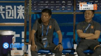 李玮峰接手广州城第一场就赢了，真正的一场赢球，居然有杂音