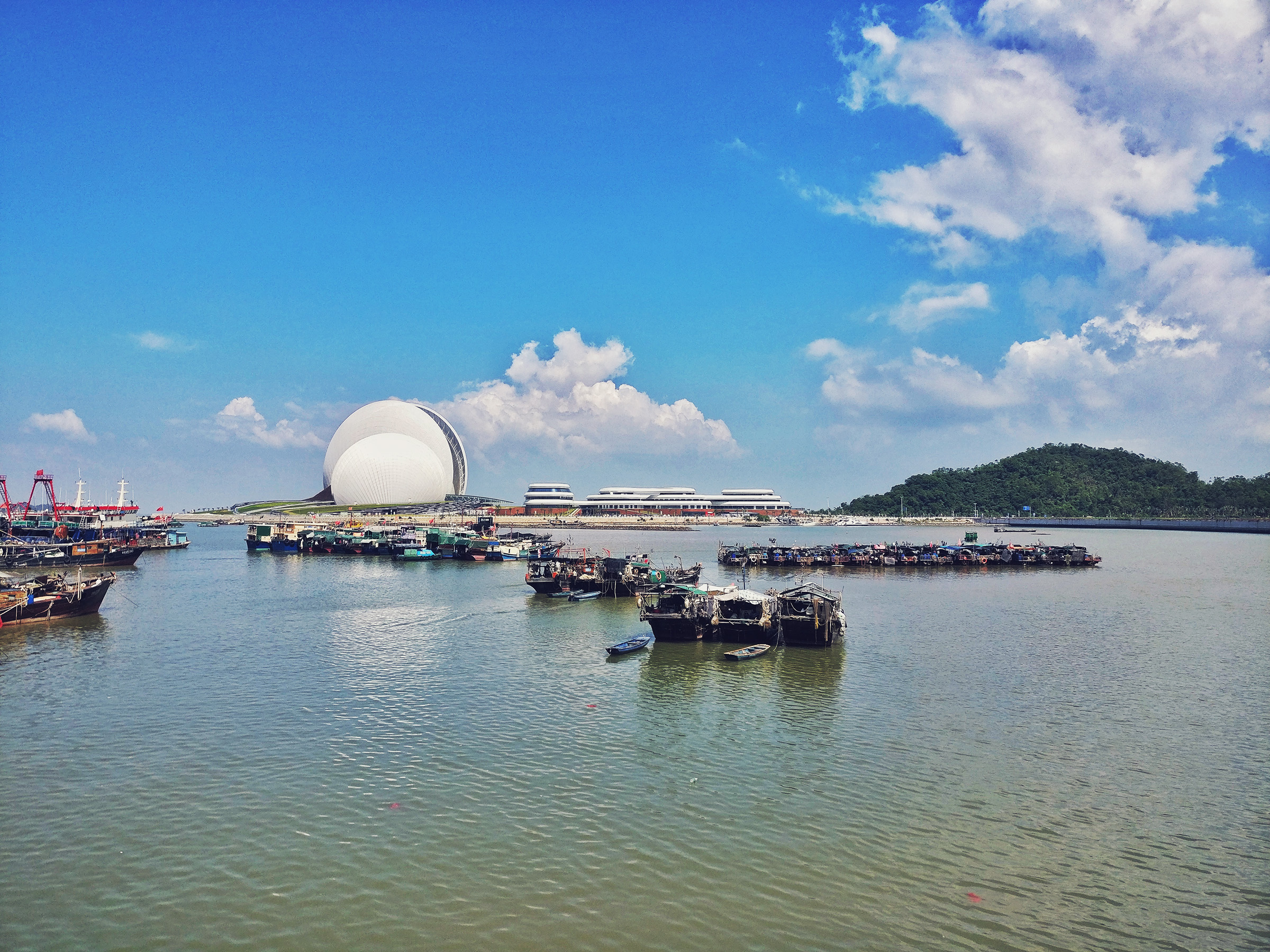 珠海入户随女入珠海户口什么条件,珠海落户最新的条件