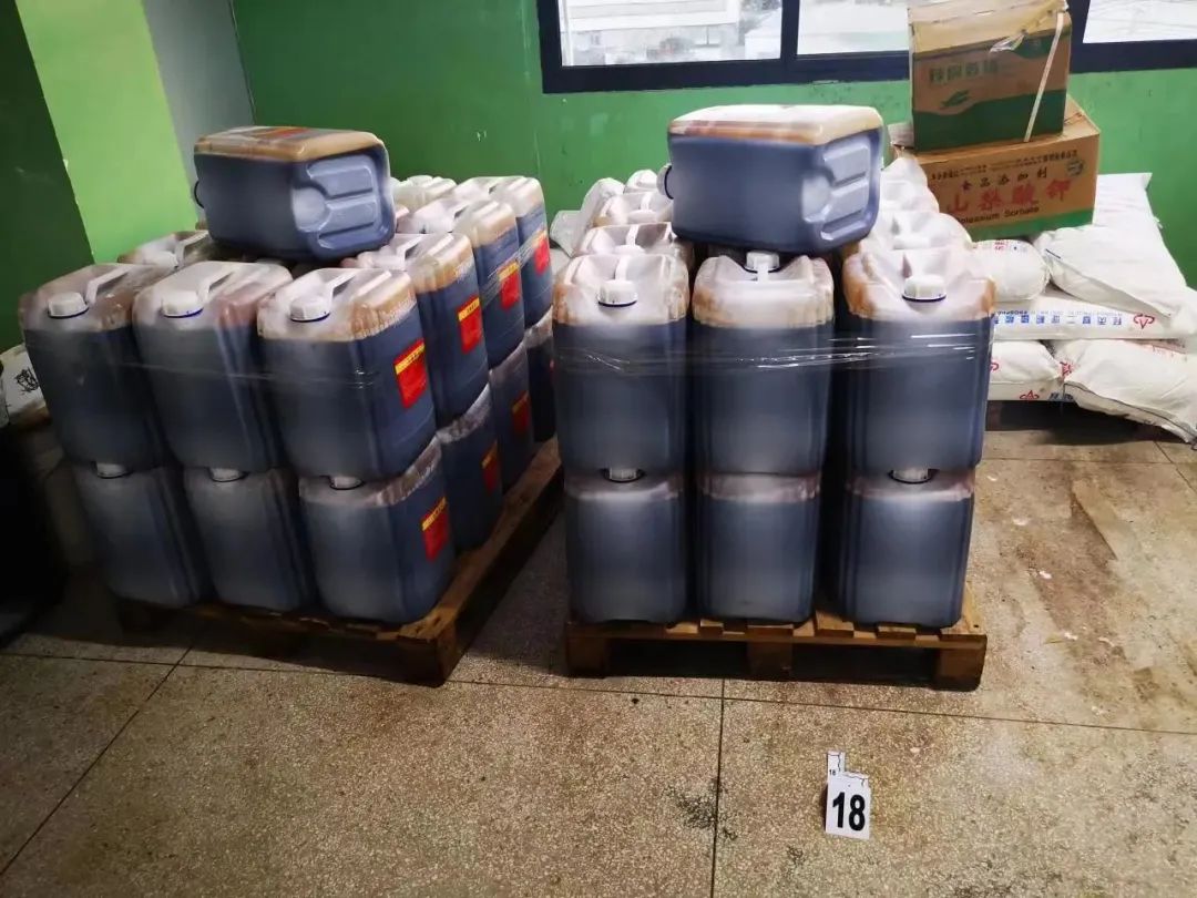 警方侦破一起特大假冒注册商标案,假冒注册商标涉案金额170万判几年