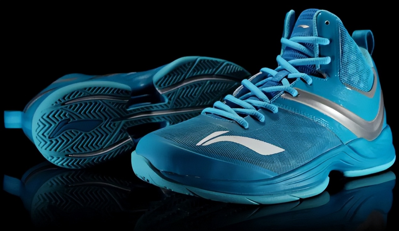 李宁gforce9000extrastrong,李宁超轻篮球鞋哪代最好