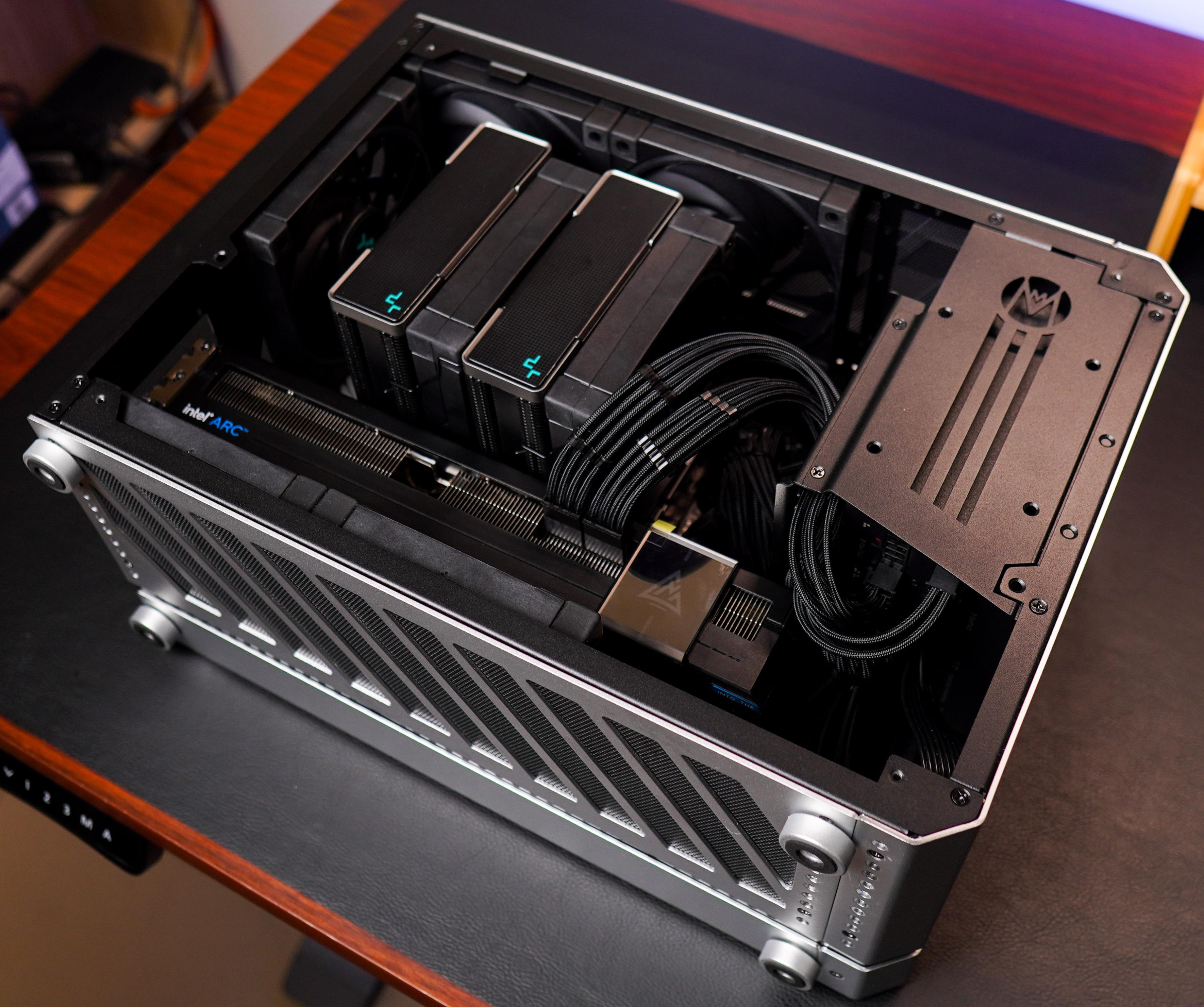 装完两台紧凑型主机，我觉得你也可以尝试一下