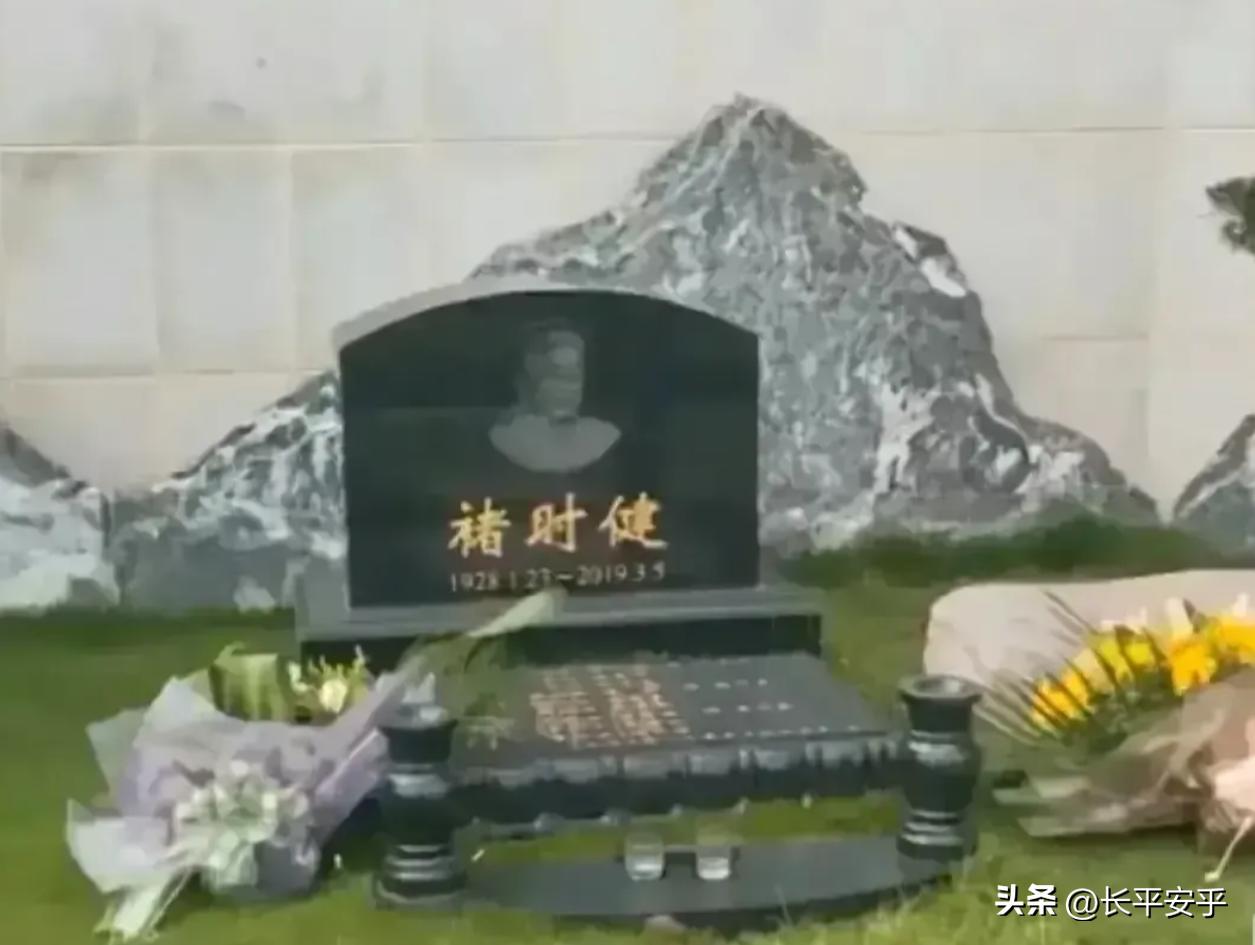 90年代抽红塔山属于什么档次,90年代红塔山味道