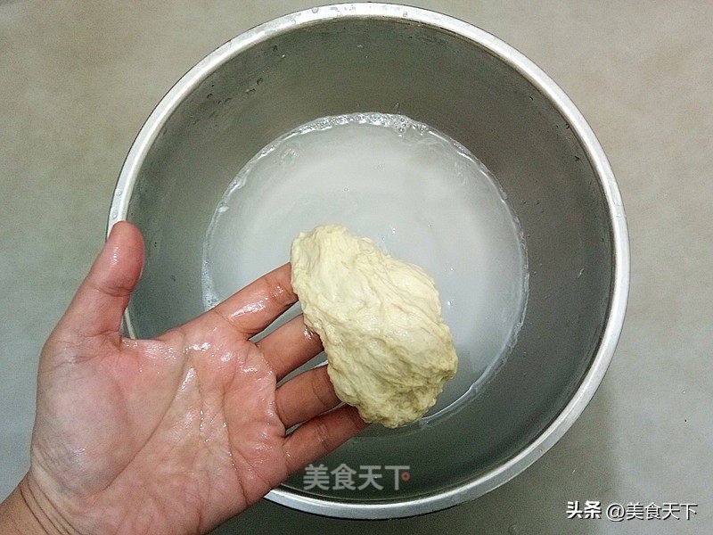 外面卖的凉皮是什么做的,外面买的凉皮还要煮吗